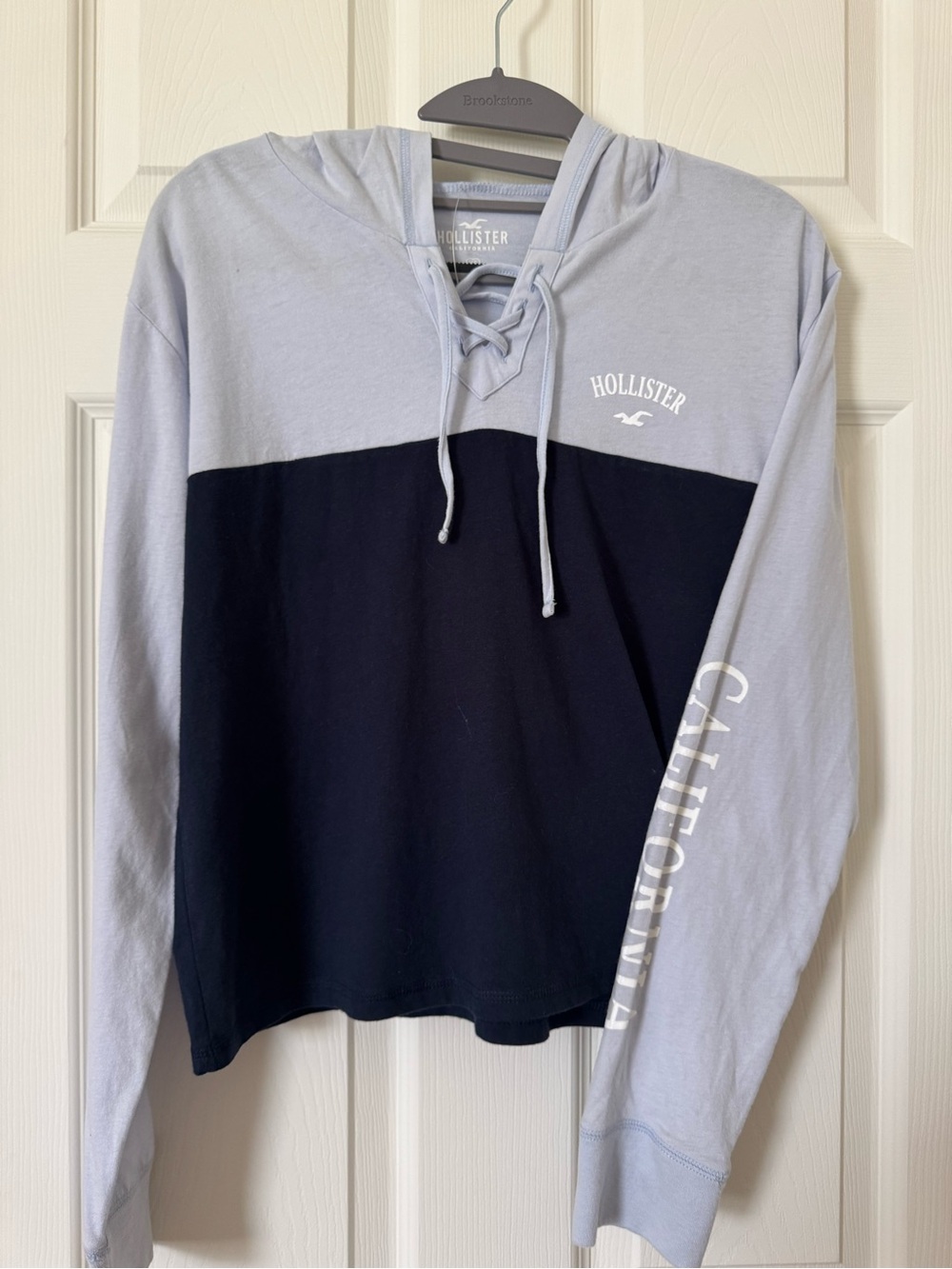 Hollister girls Light blu and Navy V-Neck Hooded shirt